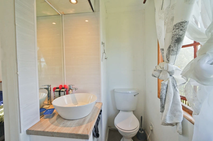 3 Bedroom Property for Sale in Cove Rock Eastern Cape